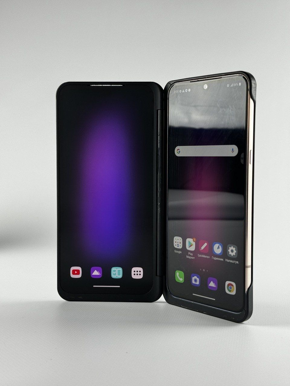 Lg V60 Dual Screen , підбиті,але працюють