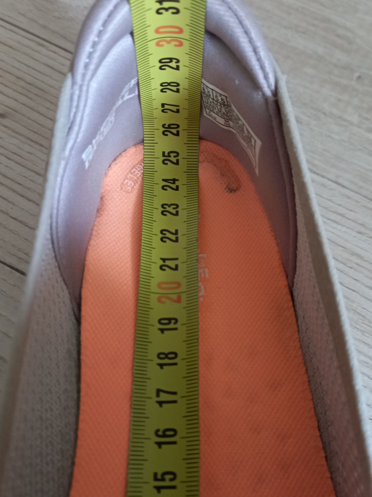 Продам слипоны Skechers