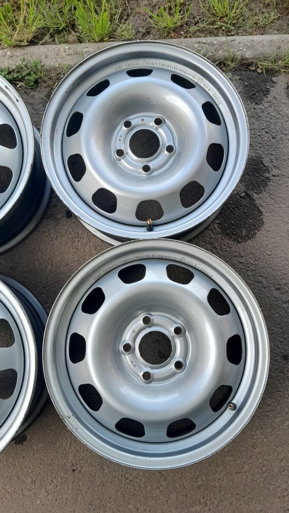 Диски  Рено-Дастер R16 5x114.3 діа 66.1