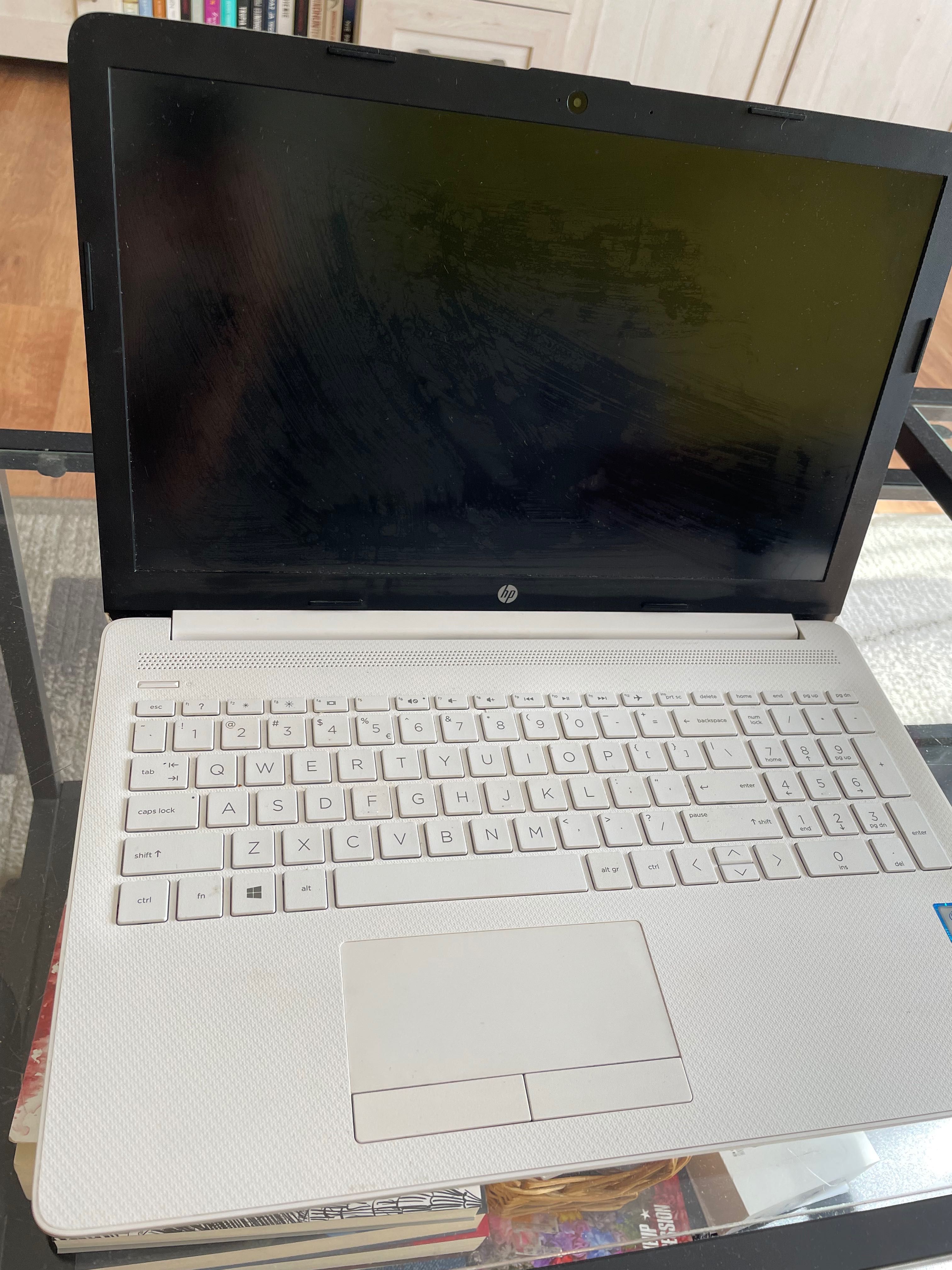 Laptop HP Pavilion 15 i5 BIAŁY