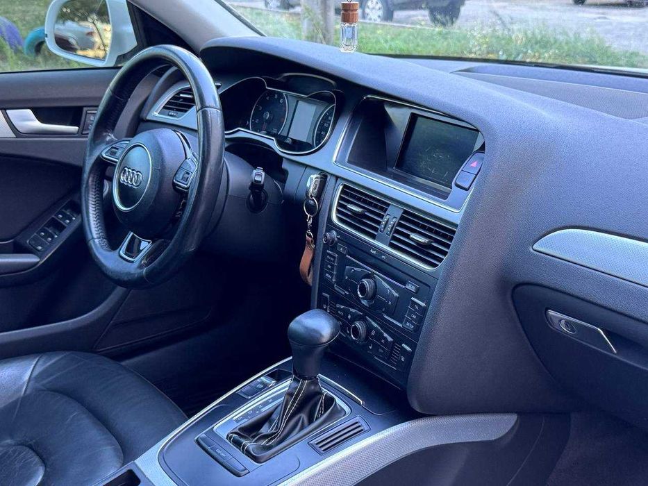 Audi A4/B8 2010г 2.0TFSI Quattro Акпп ZF