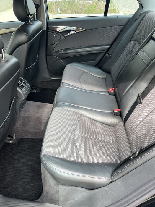 Mercedes E 220 CDI Avantgarde Auto 1 Dono