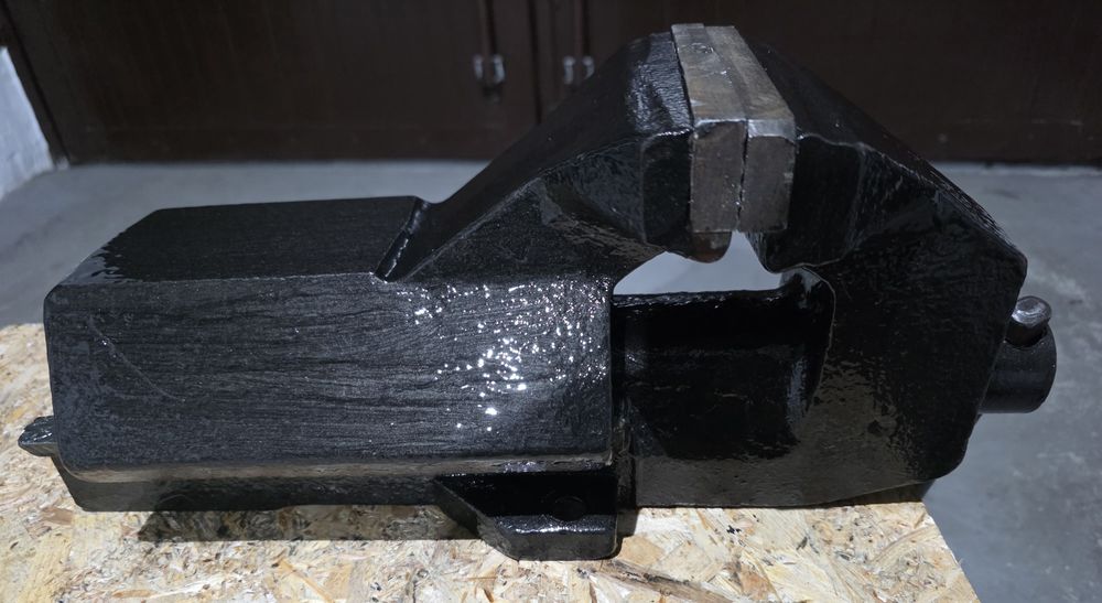 Imadło ślusarskie sztabowe Fabryka Wyrobów Kutych 150 PJWK