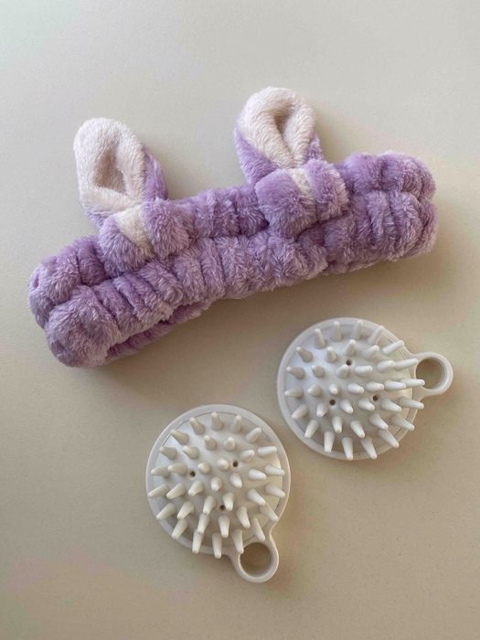 Щітка-масажер для шкіри голови колір білий