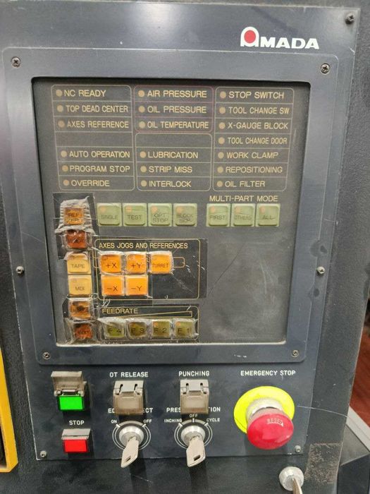 Координатно-пробивний пресс/Дыропробивной cтанок с ЧПУ AMADA Pega 357