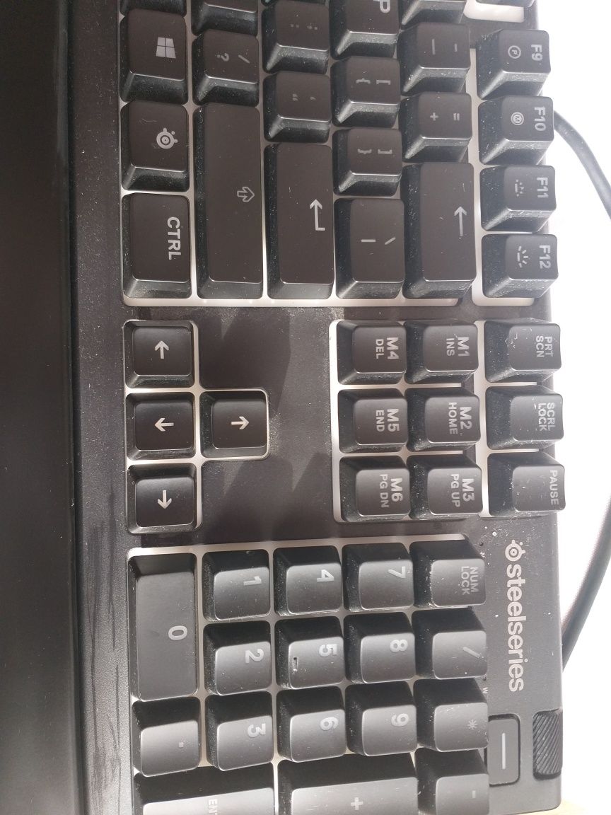 Klawiatura gamingowa Steelseries apex 3