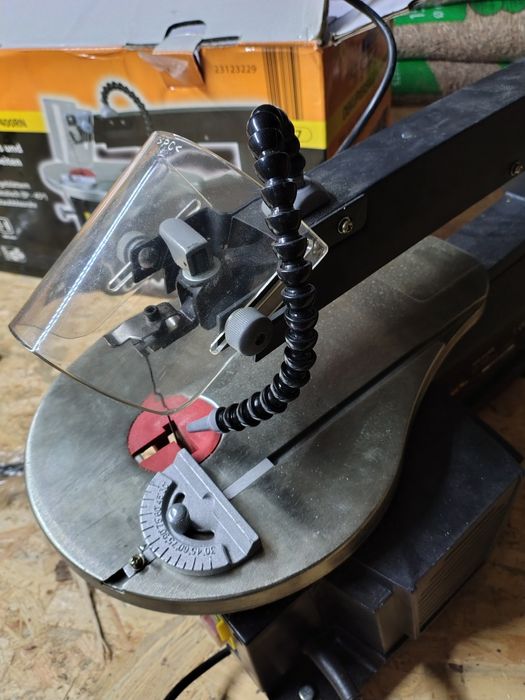 Wyrzynarka włosowa-Nowa