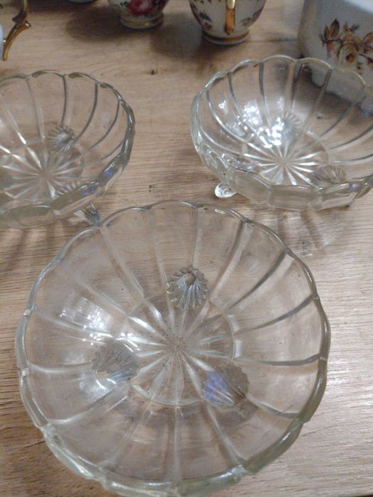 Salaterki na nóżkach