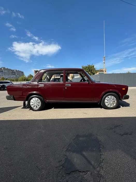 LADA 2107 ВАЗ сімьорка 1.5 баклажан 2005 без ГБО