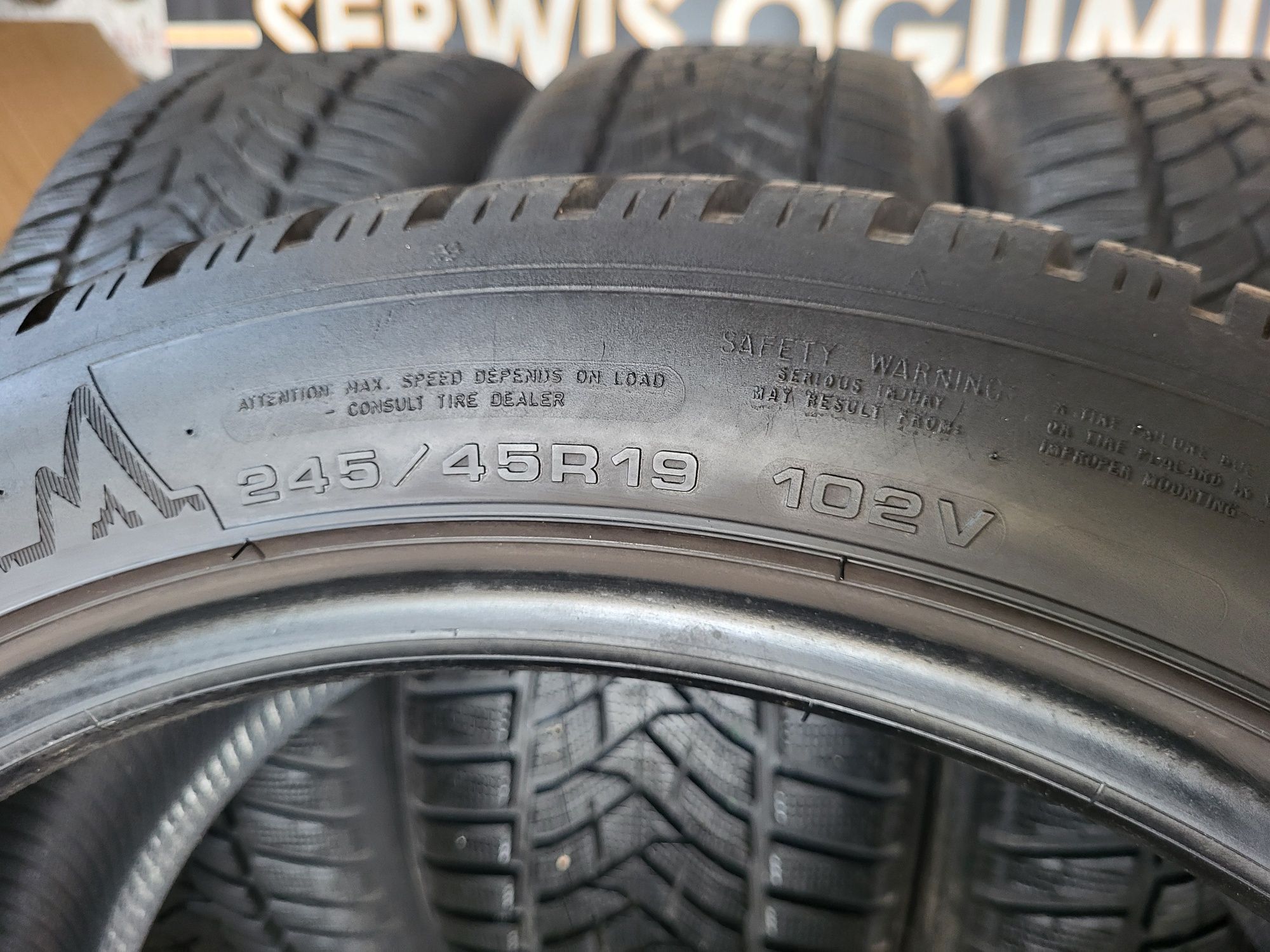 Opony zimowe 245/45/19 Dunlop 22rok 7,5/8,5mm