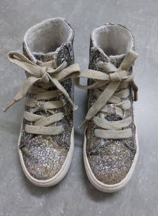 Ténis bota de menina número 33