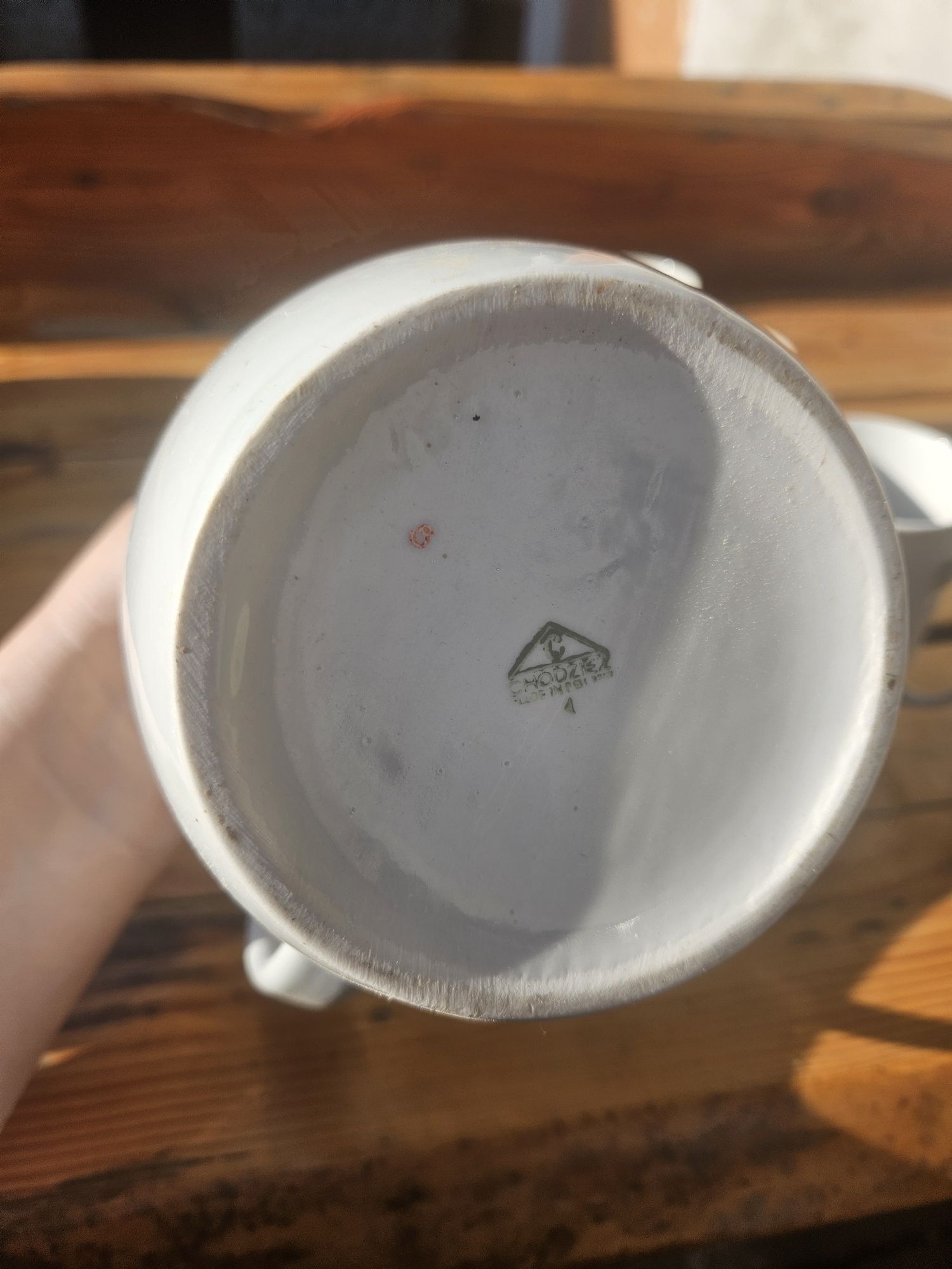 Porcelana Chodzież motyw cyrkowy dzbanek na mleko plus kubki PRL i
