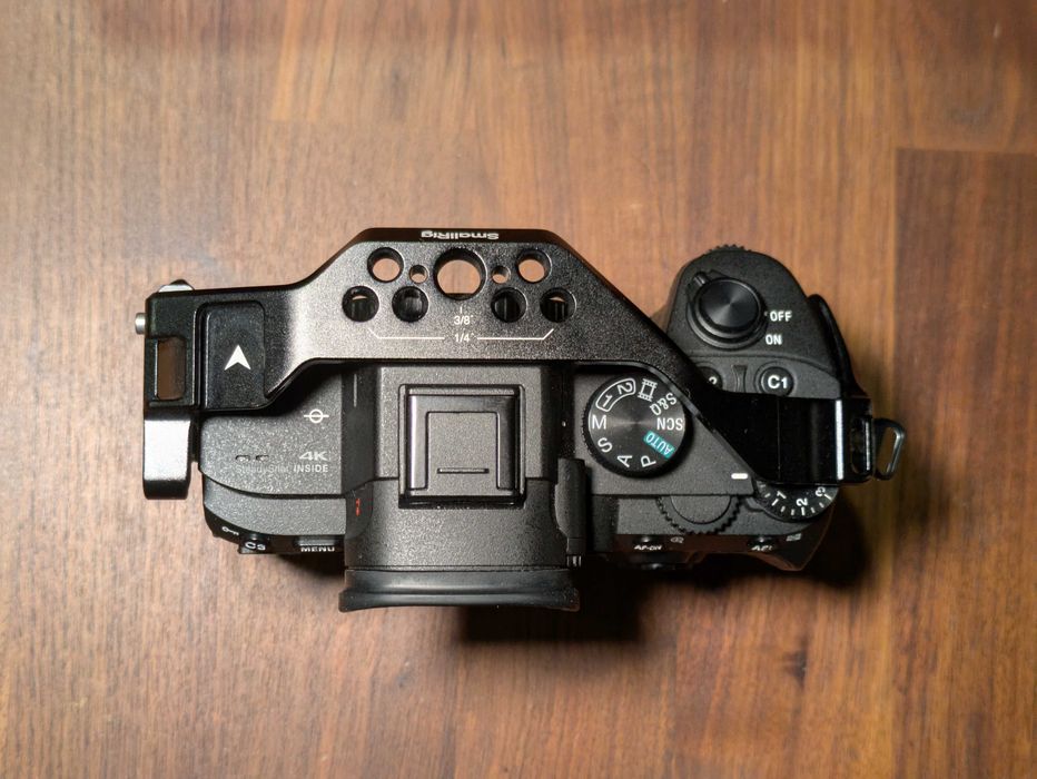 Sony a7 iii [2024] 28-70 f3.5-5.6 [kit] 85 f1.8 + Small Rig