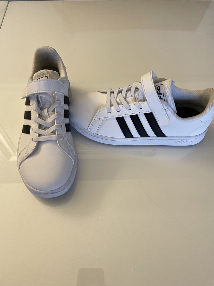 Buty adidas biale 35