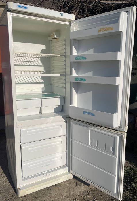 Продам холодильник Zanussi