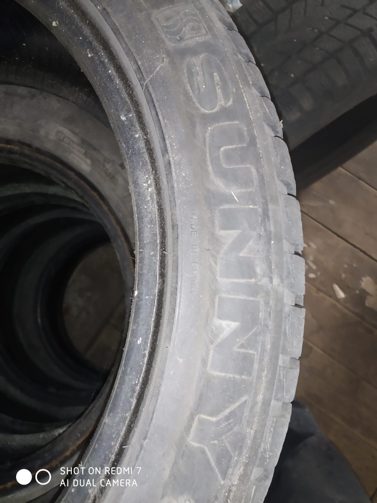 Резина зима 205/50 R17