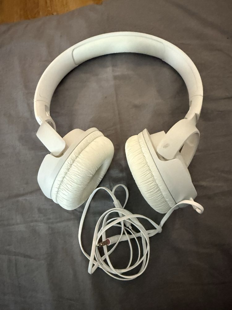Sluchawki jbl biale