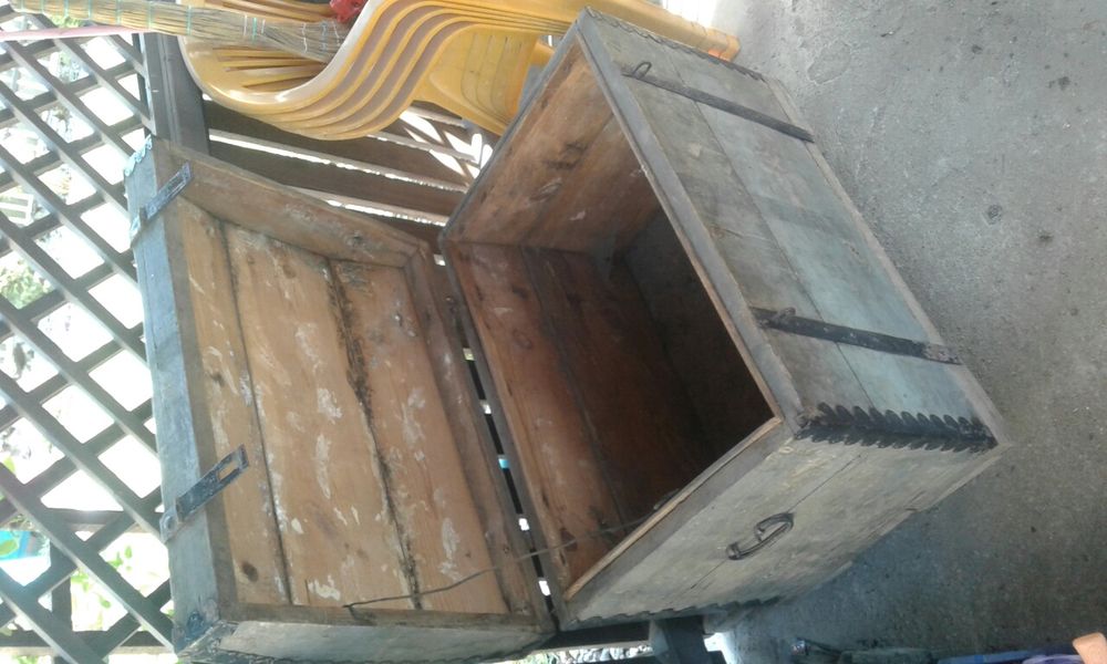 Kufer zabytek okuty antyk