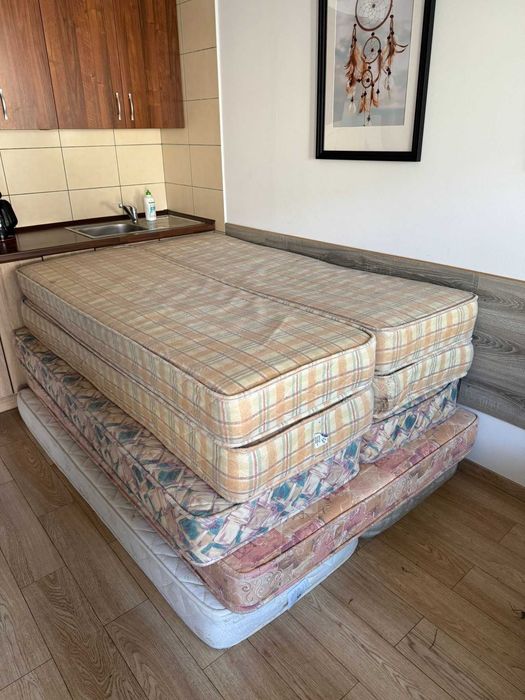 Materac do spania uzywane 200x130x20 cm i 180x70x15 cm - 76-212 ROWY