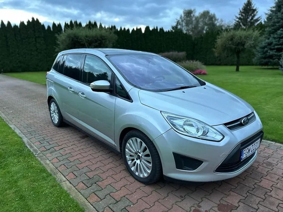 Ford Grand C-MAX panoramadach super stan!!!