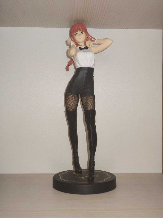 Аніме фігурки. Людина бензопила. Вовчиця та спеції. Підземелля смакоти