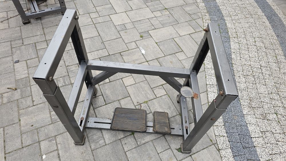 Stalowe nogi, stół do maszyny do szycia,