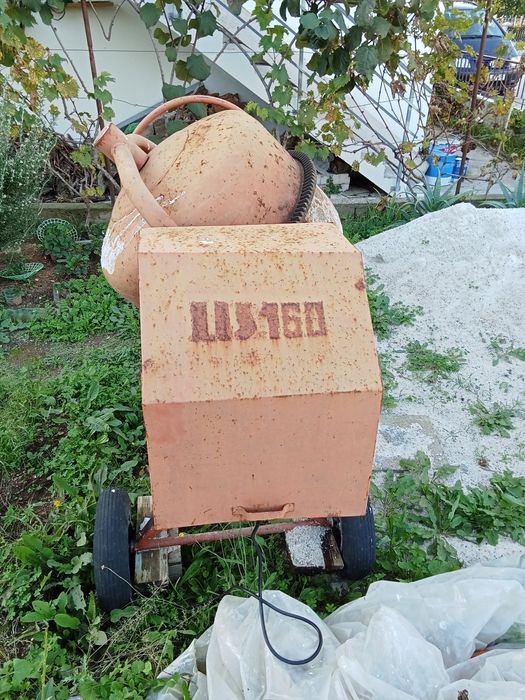 Betoneira LIS160 usada