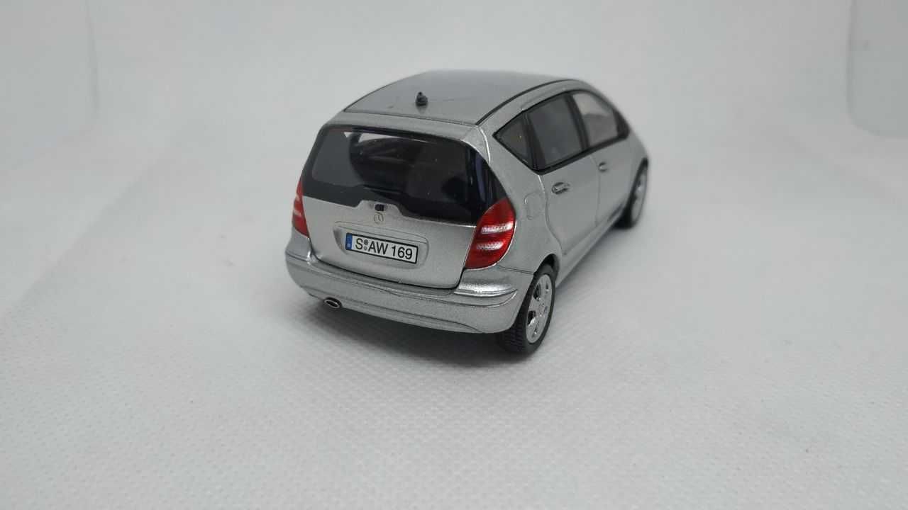 1/43 Mercedes-Benz A170 2005 W169 Schuco