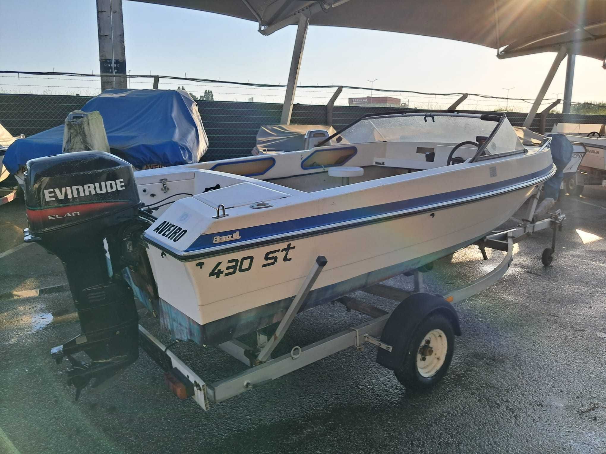 Lancha Riamar 430 com lugar Marina EPA