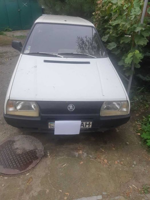 Продам Крышка багажника На Skoda Forman\Faforit