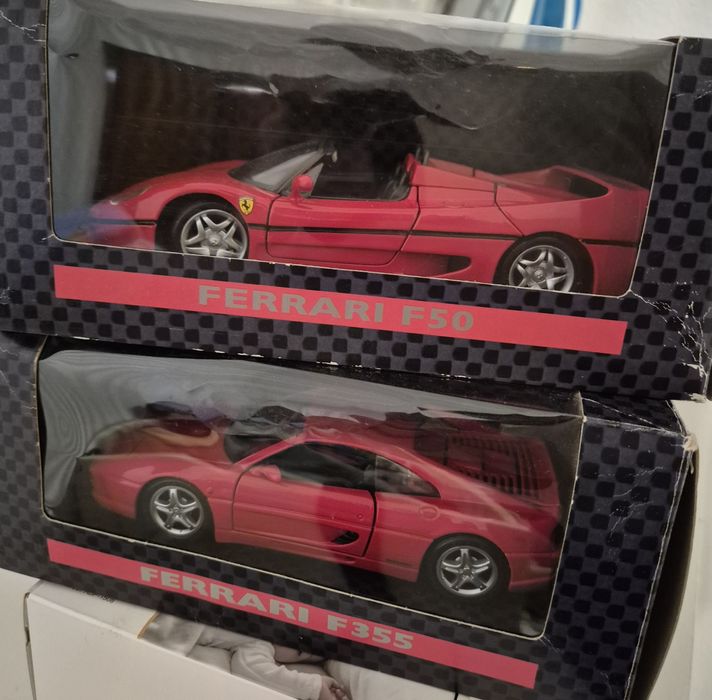 Vendo miniaturas ferrari, porsche, jaguar e dodge