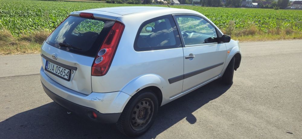 Ford Fiesta MK6 2006rok 1.3 benzyna 60km