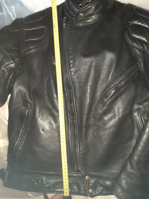 Шкіряна мотокуртка