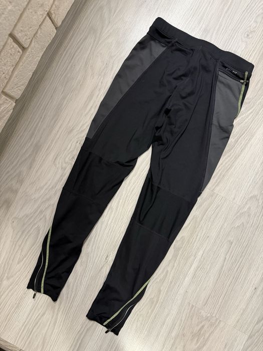 Мужские тайтсы леггинсы NIKE DRI-FIT ESSENTIAL