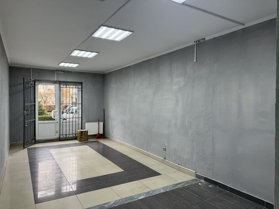 СМ Магазин, офіс, 104м2. оренду на Проспекті, на дві сторони  ЖК Сокіл