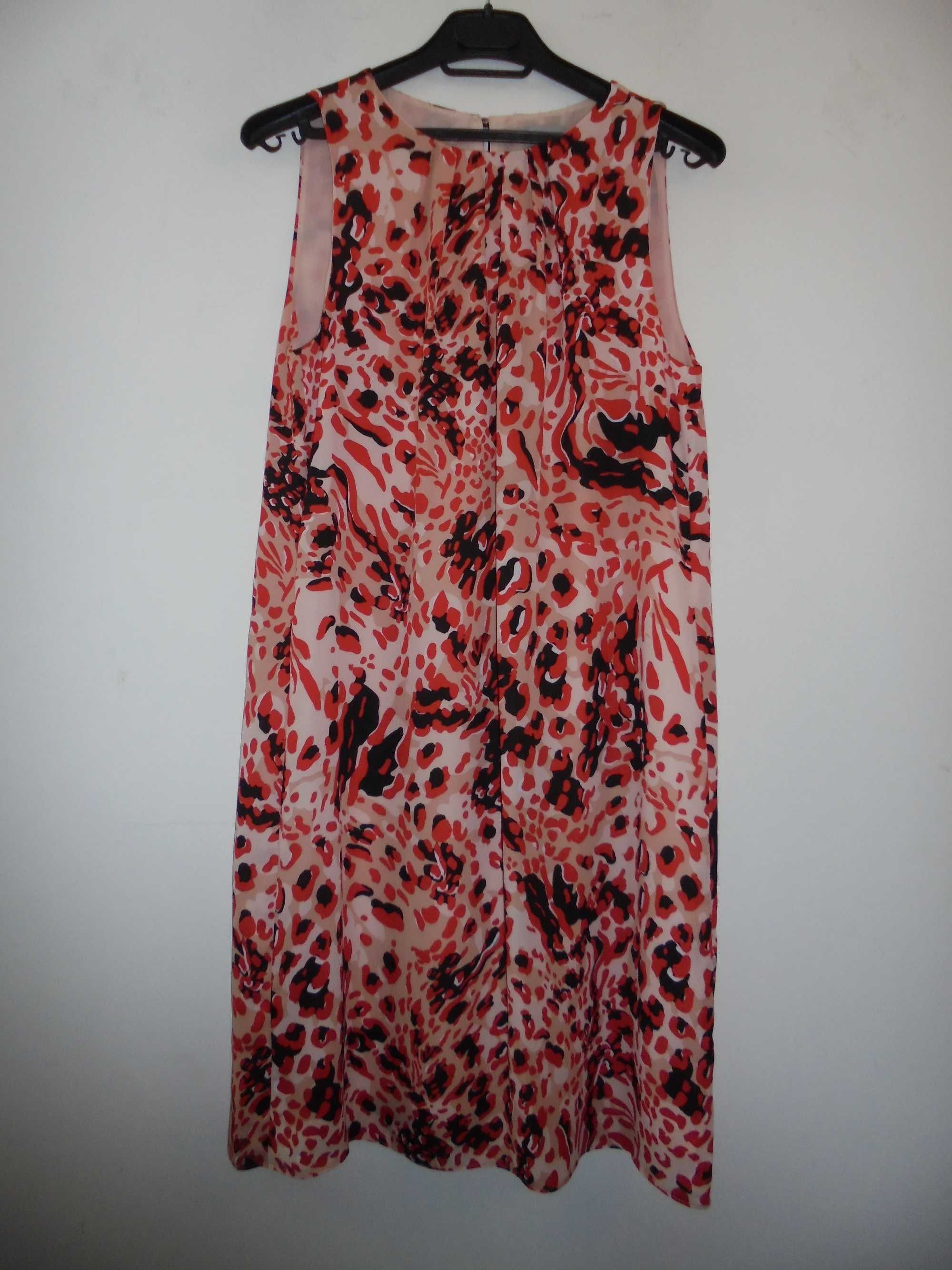 vestido de mulher com varias cores lindo