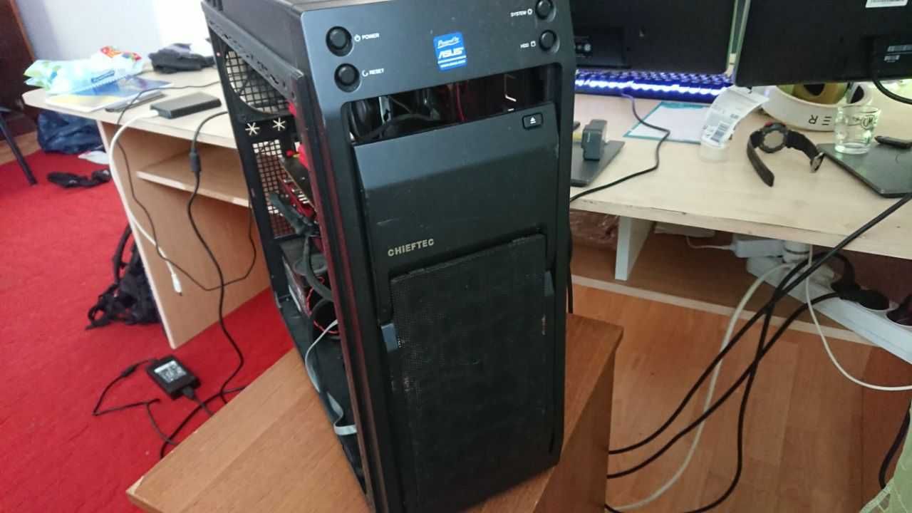 Ryzen 5 2600\Asus Prime X370\DDR4 8GB\RX 580 8GB\Bequiet 500W