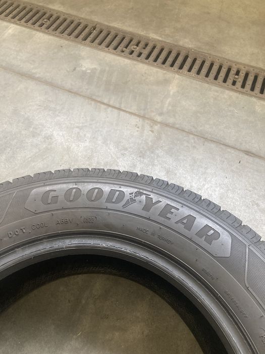 215/65 R16C Goodyear Dostawcze