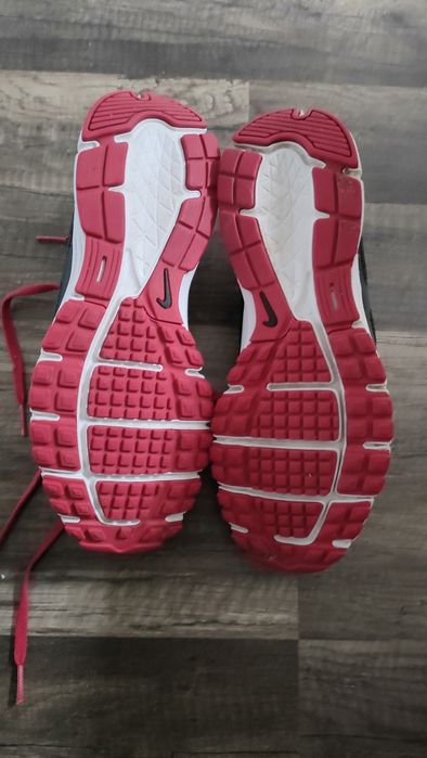 świetne buty do biegania NIKE Revolution 2M jak nowe