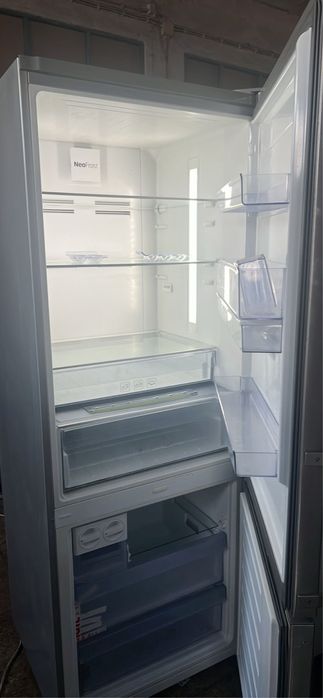 Frigorifico beko combinado cinza