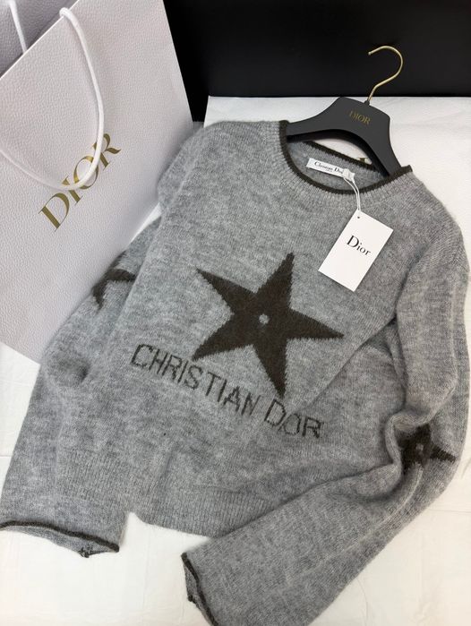 Dior sweter z gwiazdą