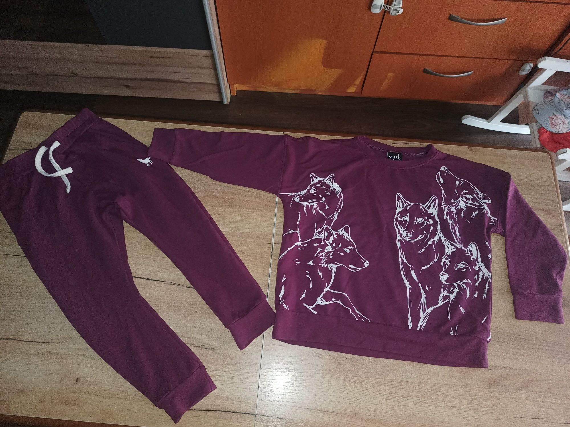 Piękny dres Mashmnie 116/122cm