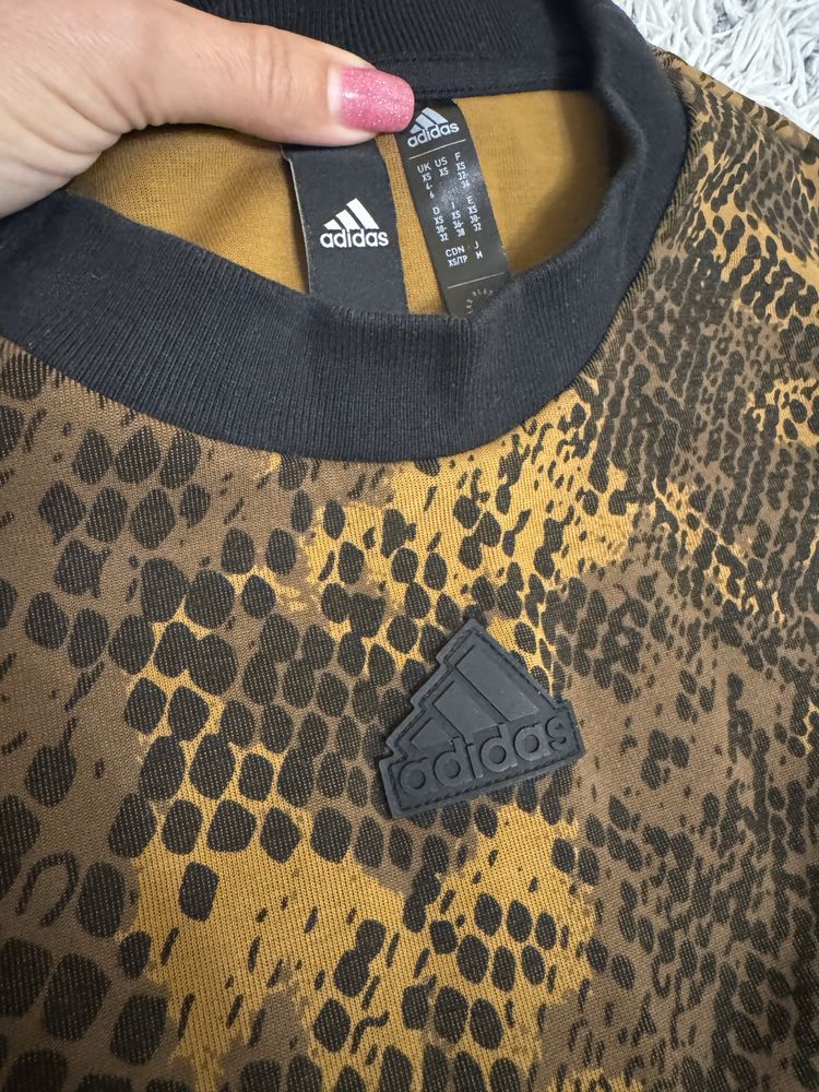 ADIDAS original костюм женский размер XS полномерный
