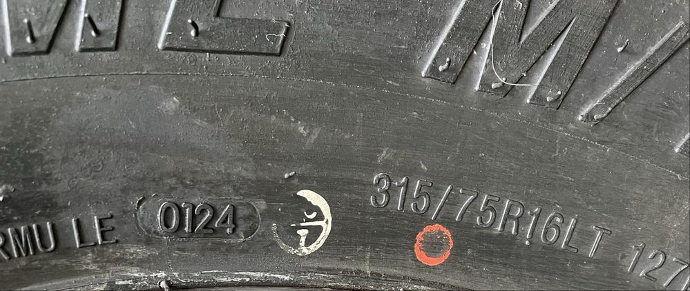 Колеса в зборі,диск 16 6/139,7 шина 315/75/16 (35/12,5/16)