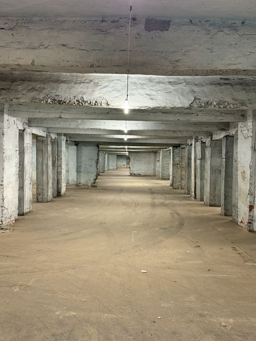 Оренда приміщення 1550м2 підвального типу вільного призначення