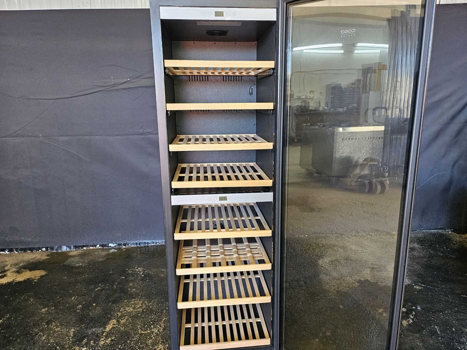 Garrafeira com 2 temperaturas