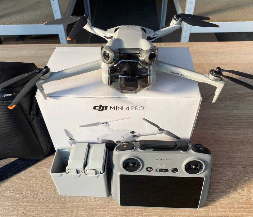 ОПТ (від 5 шт.) DJI Mini 4 Pro Fly More Combo DJI RC 2 Європа