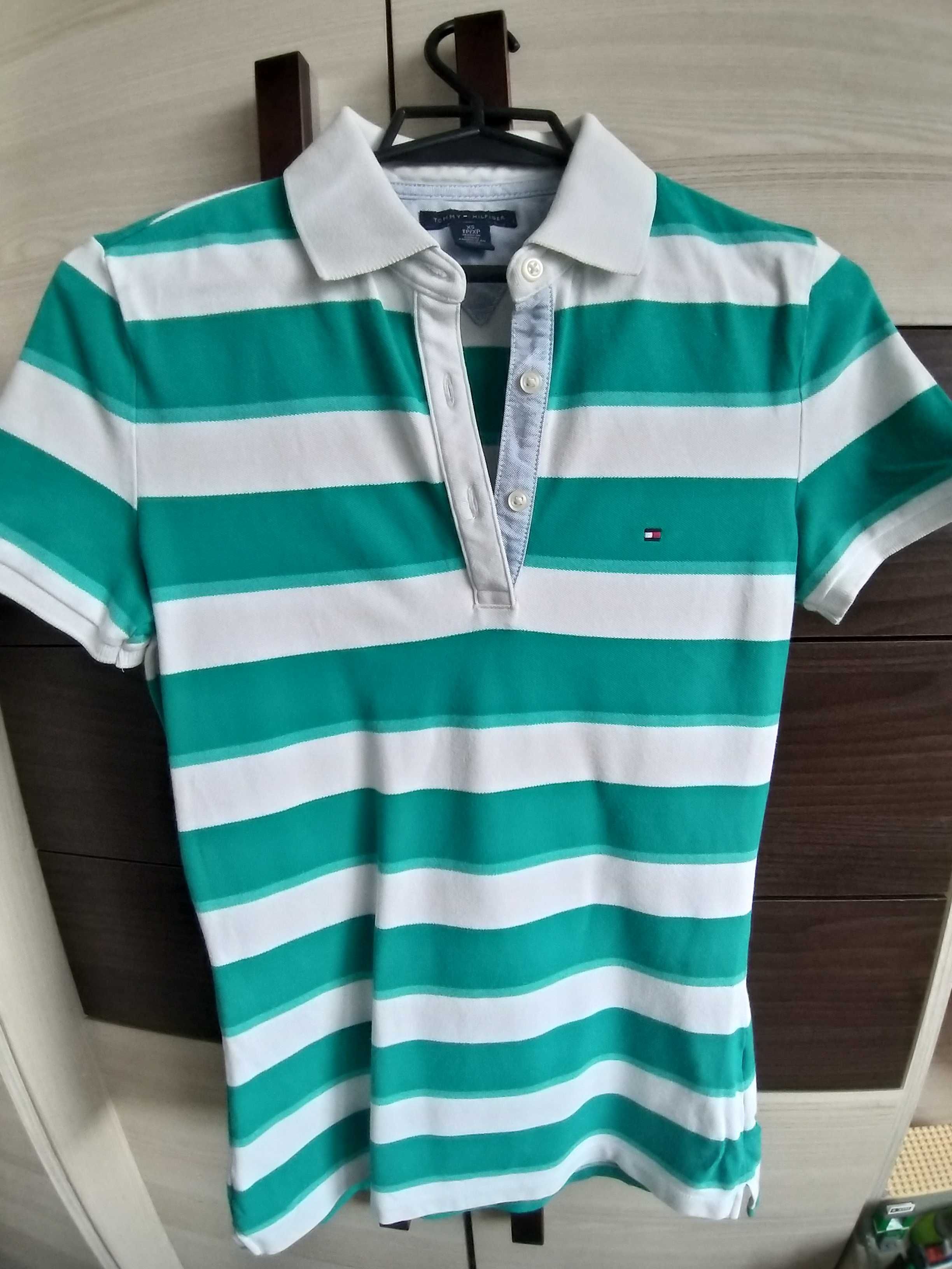 Polo Tommy Hilfiger XS slim fit piknie się prezentuje