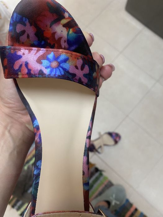 Sandalia cunha tecido