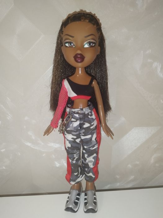 Bratz Step out / Братц Саша